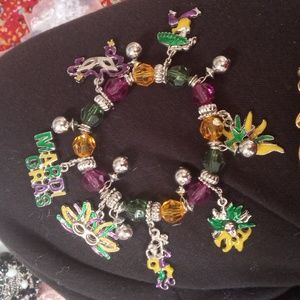 Madi gras bracelet